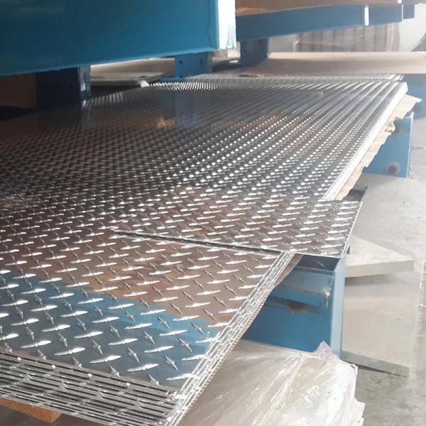 3105/ASTM B209 Embossed Aluminum Plate Preserve Heat Peel Pattern For Floor Package
