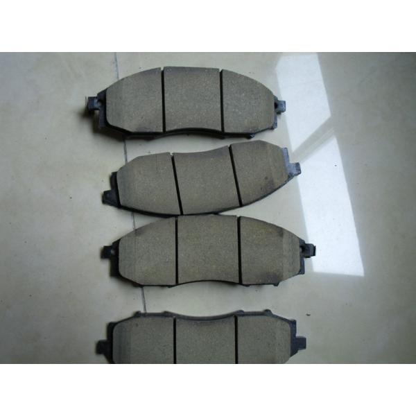 D1060-VK190  Semi Metallic Brake Pads For Nissan Paladin Semi metallic  Teana  J31