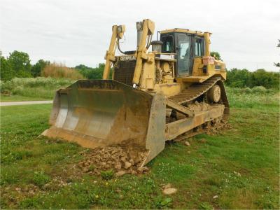Escavadoras da segundo mão do ano 2003, escavadora da esteira rolante de Caterpillar D8R mini para a venda 