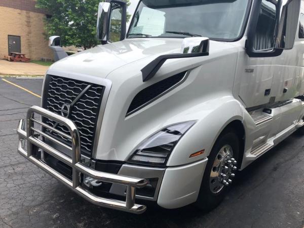 Dongsui Hot Sale American Heavy Duty Truck Deer Guard  304 S/S For Vnl 04-14