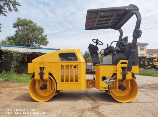 3 Ton Hydraulic Double Drum Vibratory Road Roller LTC203 Hot Sale in Ecuador
