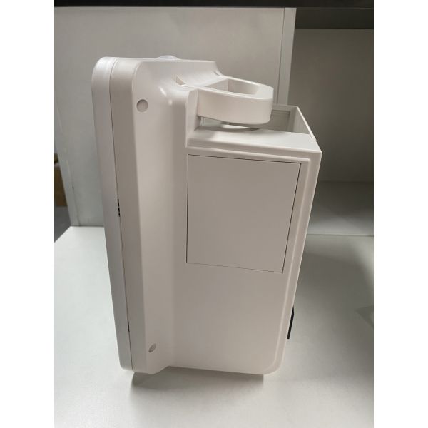 12.1 Inch LCD Patient Monitor Stand Plastic Optional Touch Screen for ICUs and Home Monitoring Kit