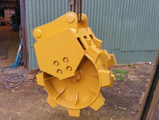 1.02cbm 20-25T Roda de compactação de escavadeira para CAT320D