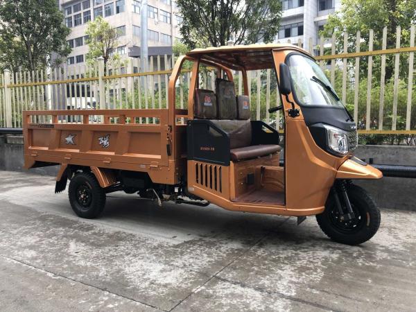 Puissant moteur à refroidissement à l'eau 200/250/300CC 3 roues moto avec semi-cabine parfaite