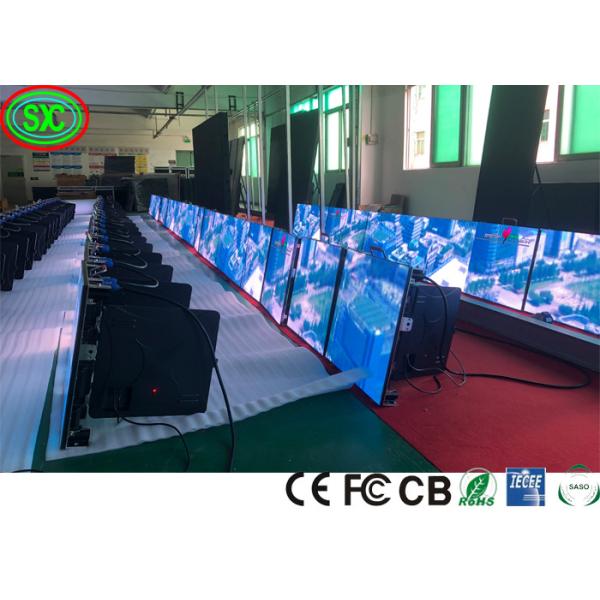 HD imperméabilisent l'écran de rideau en étape de LED, le fond d'étape de panneau de LED P3.91 500x500mm que 1920hz la vitesse de régénération, l'éclat 5500