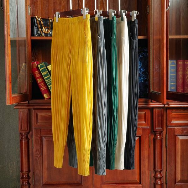 Factory Direct Selling Cheap Price New Design Fashion Pleated Polyester Pants