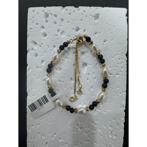 Adjustable bracelet designed for ease of and stylish appearance perfect for expanding inventory in accessory businesses