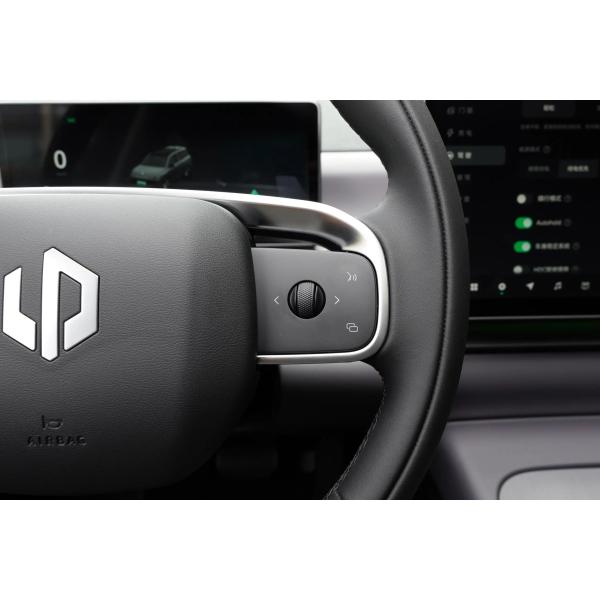 Leap Motor C16 2024 SUV eléctrico de 6 asientos de primera línea con 1095 km de alcance completo y transmisión de una sola velocidad