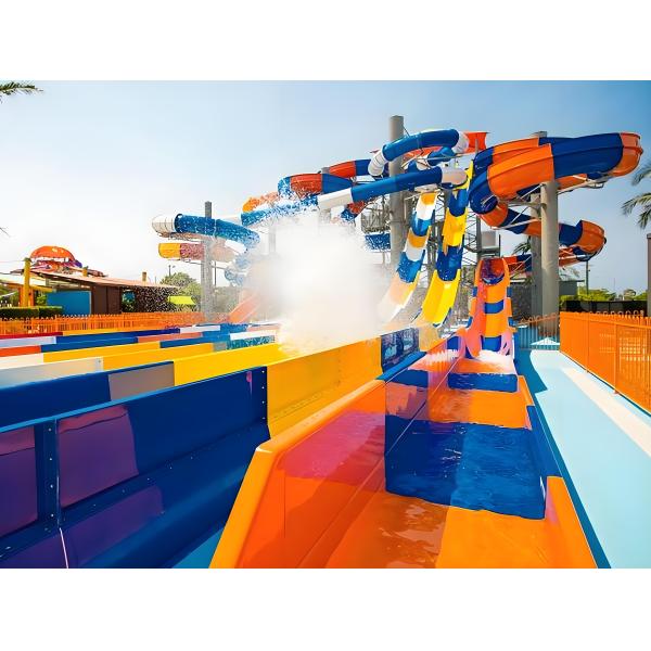 2025 Nueva piscina al aire libre tobogán de fibra de vidrio equipo de juego acuático parque infantil diseño personalizado para adultos