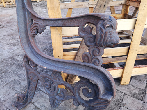 Park Garden Wooden Cast Iron Bench Ends Antirust For Street Furniture