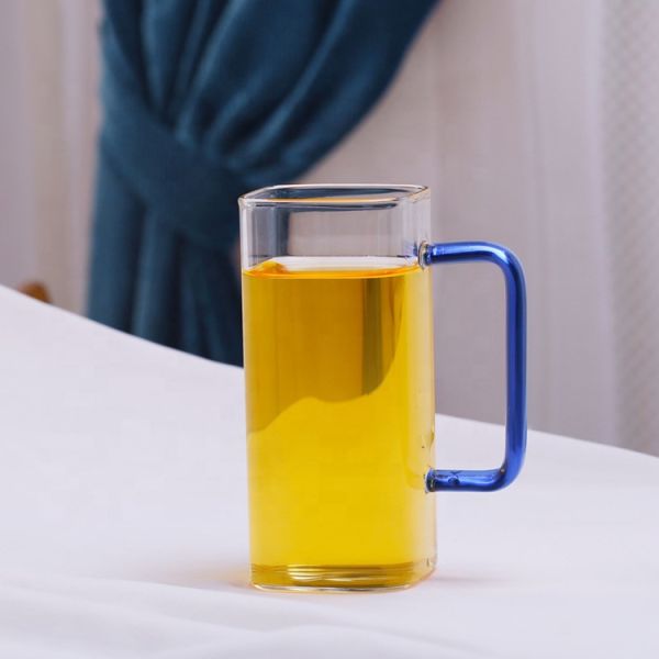 Customized Heated Resistant Borosilicate Glass Cup Mug With Colored Handle