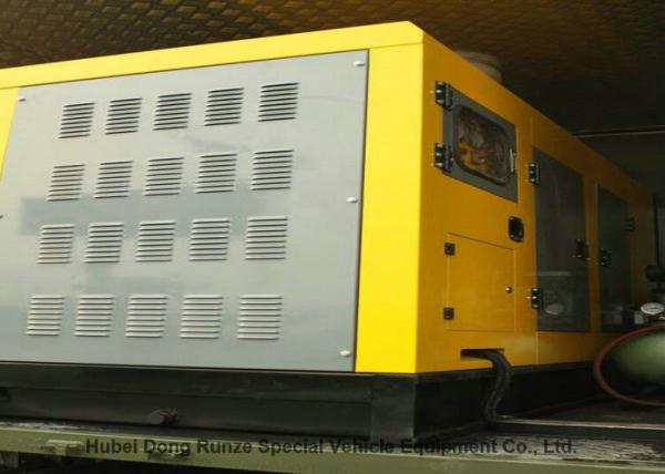 Enclosed HOWO Mobile Workshop Truck Multifunctional  6x4 for Vehicle Maintenance