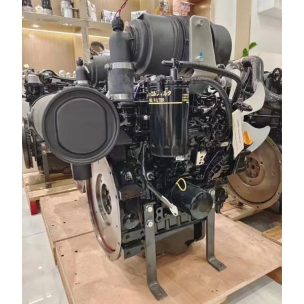 El motor diesel original de Yanmar es el motor 3TNV82A-SNN con EPA 16.6KW 2200RPM