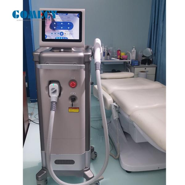 High Power Diode Laser Machine Output Power 600W Water Temperature 30°C Salon Hair Removal