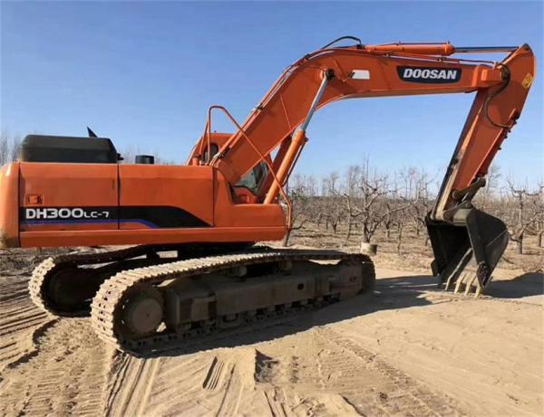 good korea DH300-7/DX300LC-7 korea / original hydraulic chain excavator/dh300lc-7 used chain excavator