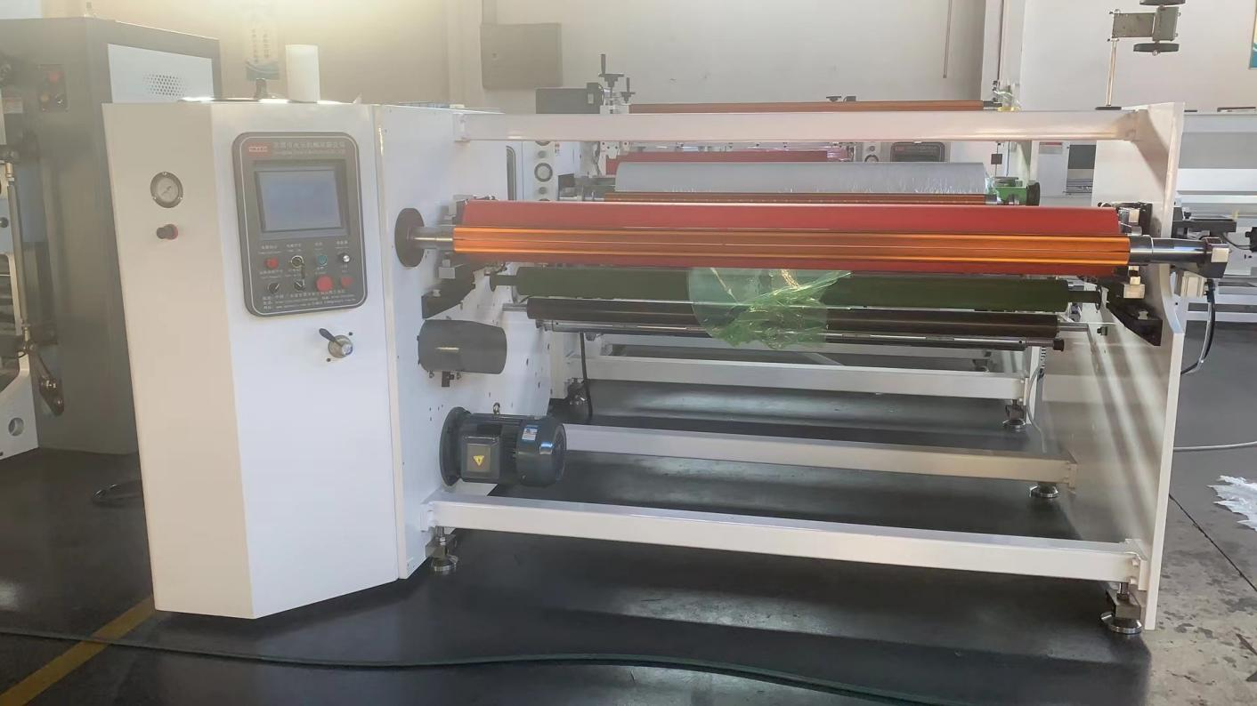 Single shaft rewinding machine ZRJ-1601B with 1600mm rewind width, 150m/min linear speed, and automatic taper tension control