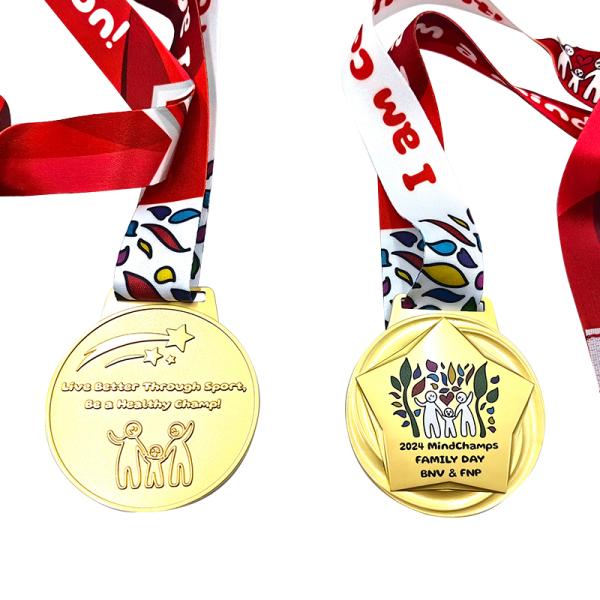 275-дюймовая медаль за семейные услуги.