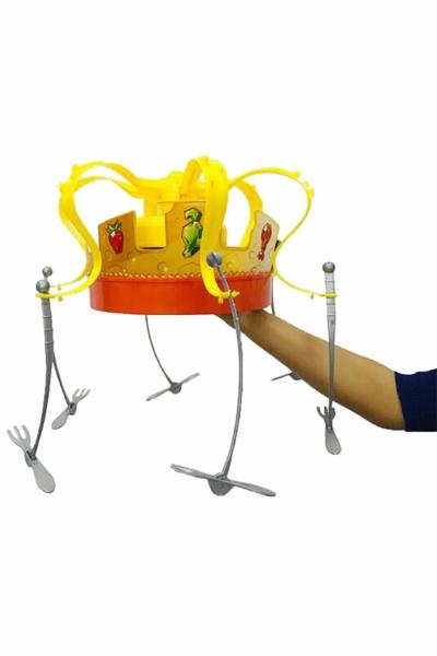 Funny Toy Basketball Hoop , Crown Food Hat Electronic Spinning Snack Food Game