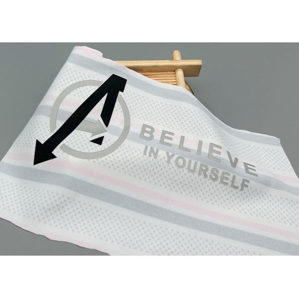 Изготовленный на заказ отражательный серебряный ярлык передачи тепла логотипа для одежды