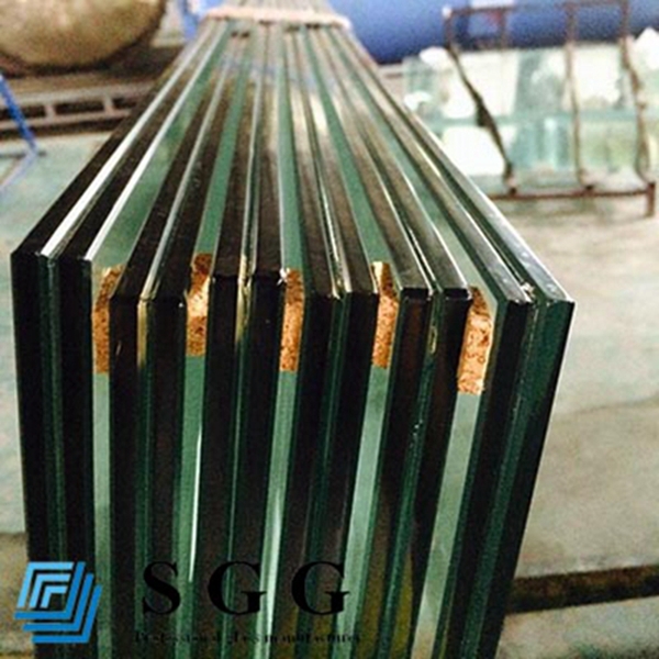 Top quality 8.38mm green laminated glass wall