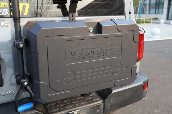 Off Road Aluminium Jeep Tailgate Outside Storage Box For Tank 300 BJ40 with Back Mount