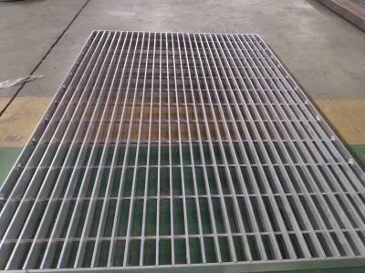 Barra de alumínio da oxidação estampada da altura de 38mm que raspa para o tratamento estético