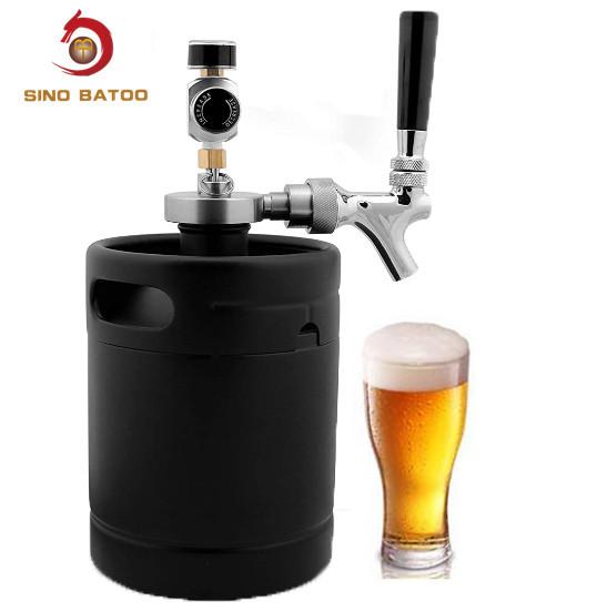 CO2 Mini Keg Dispenser da fermentação de casa 64oz, distribuidor do rosnador de Matte Black Coated Mini Keg