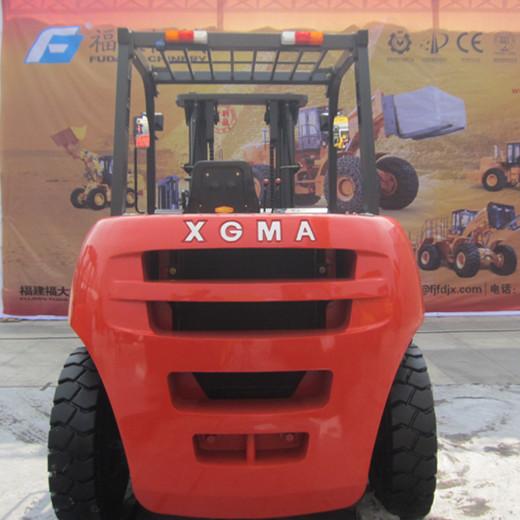 V Shape Counterweight 5 Ton Diesel Forklift XinChai 490BPG Long Service Time