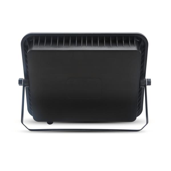 Long Lifespan Solar Flood Light with Smart Charging System and IP65 Waterproof for Outdoor Lighting
