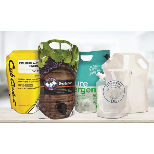 Жидкостный мешок упаковывая 400 пластикового микронов мешка напитка кладет в мешки с ручкой