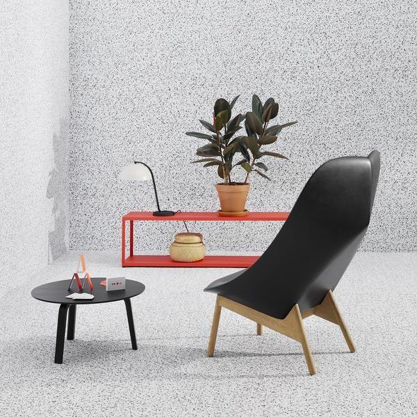 Leisure Style Uchiwa Fiberglass Lounge Chair For Living Room With Wooden Base