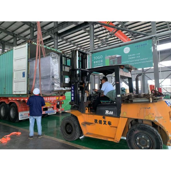 TOGO TG-CC-100 Kitchen Waste Composting Machine with 100 Kg/day Capacity, Stainless Steel Construction, and PLC Automatic Control System