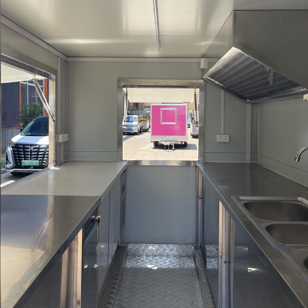 Multifunctional Mobile Square Style Fast Food Snack Trailer for Meat Processing Plants