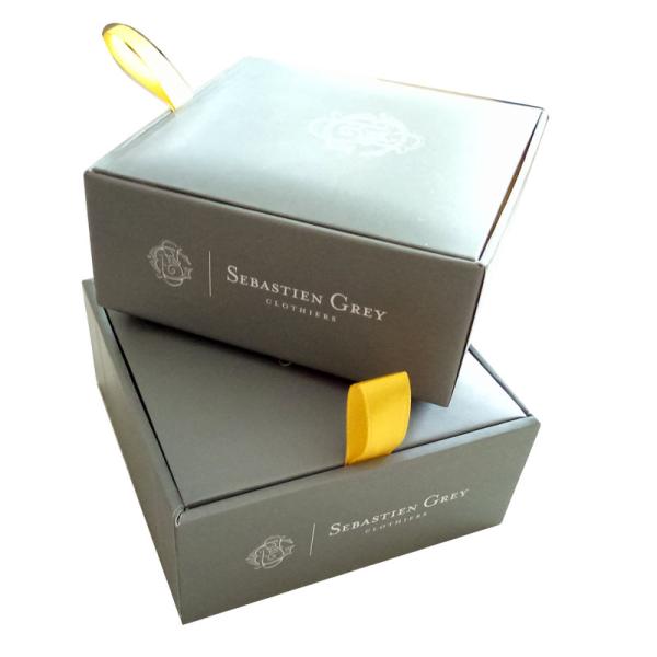 800gsm Cardboard Cufflink Box Matt Finish Velet Show Bar Ribbon Handle Offset Printing