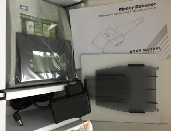 Portable Counterfeit Mini Money Detector for USD EURO portable counterfeit money detector  money stamps detecto