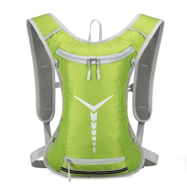 Mochila de hidratação com cobertura de capacete