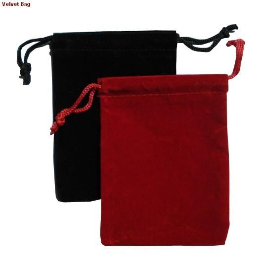 beautiful velvet pouch wrapping jewelry