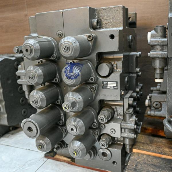 VOE14577777 válvula de comando EC330B EC360B válvula de comando principal de escavadeira 14577777 Volvo peças de máquinas de construção