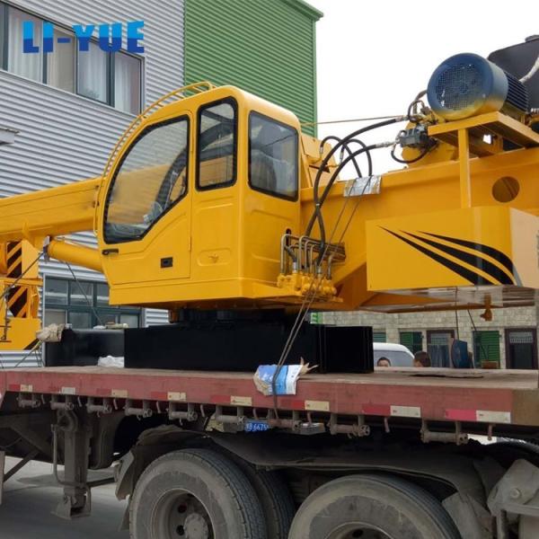 Telescopic Boom Marine Deck Crane 1 - 25 Tons Capacity For Boat Lifting