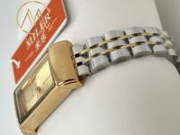Fashion Design Quartz Wrist Watch with Stainless Steel Case Material
