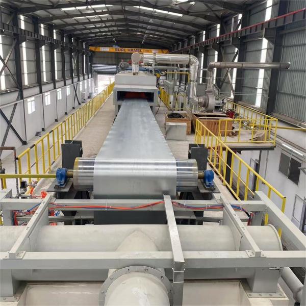 Équipement de revêtement de couleur pour chauffage électrique de bobines en aluminium/acier