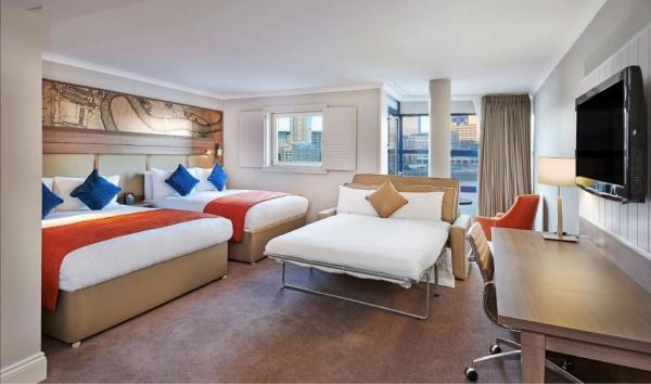 Malaysia Hotel furniture supplier from china for Hotel room interior design of Upholstered headboard bed with cabinet