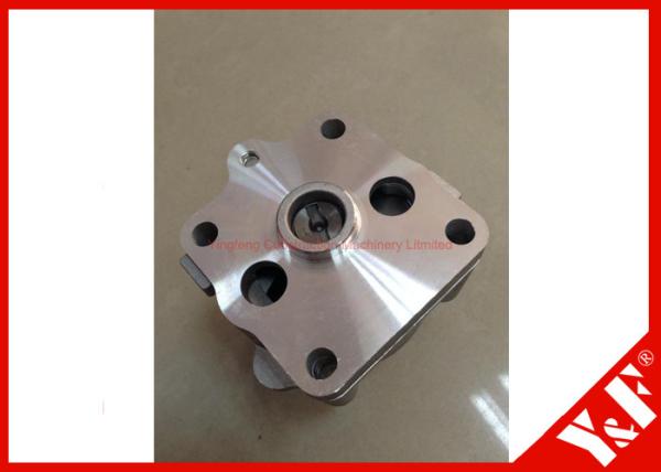 Kobota Oil Pump / Excavator Engine Parts Oil Pump For Kubota