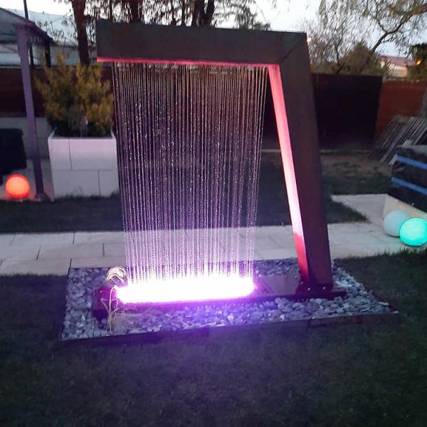 Fonte de água de aço de cortina artificial ao ar livre 5 pés de largura Fonte de cortina de chuva
