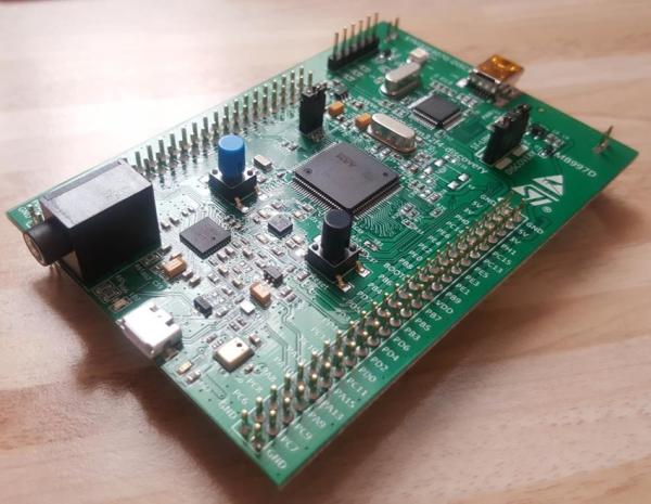 STM32F407VG MCU STM32F407G-DISC1 STM32F4DISCOVERY microcontrôleur LQFP100 paquet IC CHIPS CIRCUTES intégrées