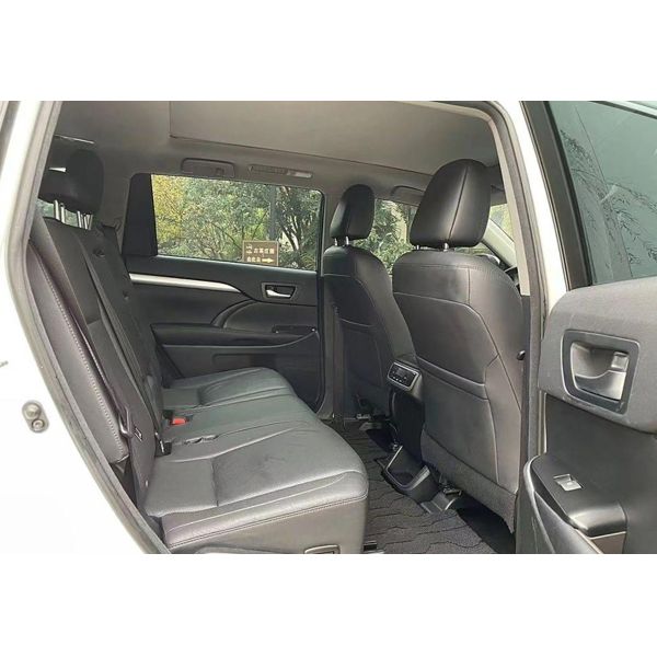 Toyotas Highlander Used Car From China with Gas-Electric Hybrid 7-Seater SUV
