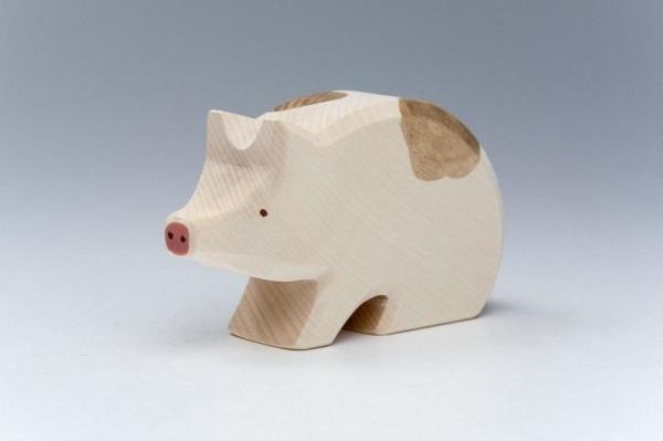 Carved Oak Beech Wooden Pig Toy Colourful Hand Eye Coordination Training
