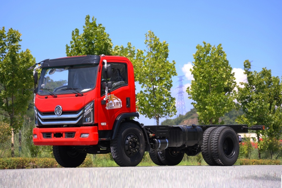 15 ton 4x2 flat cab truck chassis diesel power for body‑building modification export