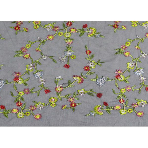 La suavidad coloreó la tela floral bordada del cordón/la tela del cordón de la red para el vestido de boda de las mujeres