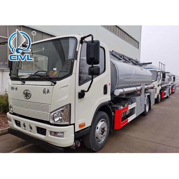 White New 4x2 Liquid Tanker Truck / 6cbm Small Fuel Tank Truck Small Oil Tank Truck